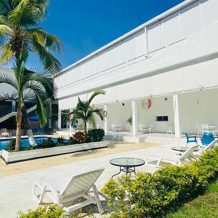 Hotel Mall Santana Del Rio La Dorada Buitenkant foto