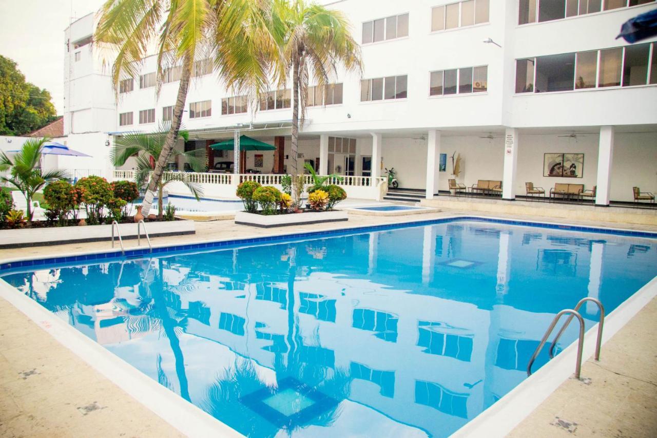 Hotel Mall Santana Del Rio La Dorada Buitenkant foto